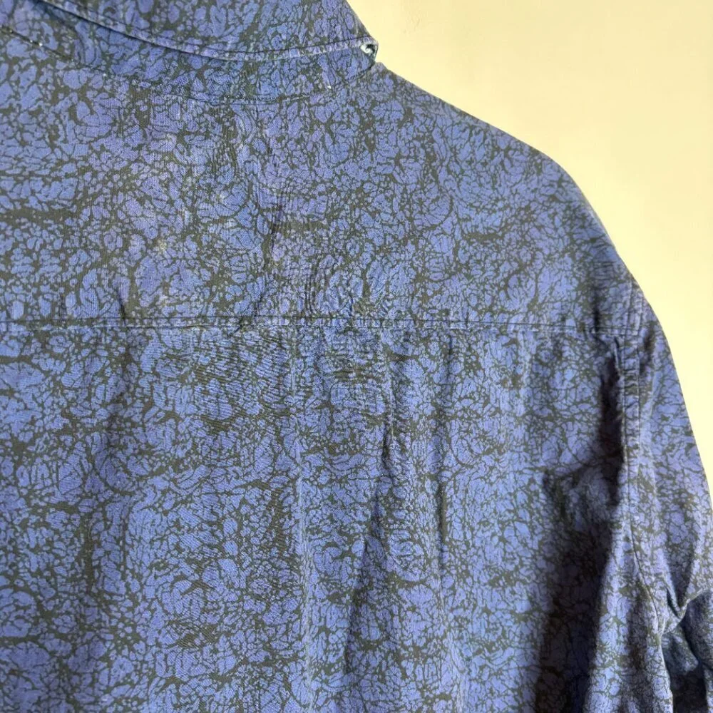 Robert Graham Classic Fit Armstrong blue patterned button down dress shirt - Picture 5 of 6